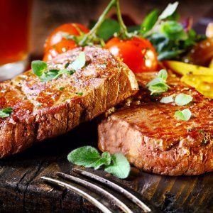 Meno carne e pane, più pesce e divertimenti. Ecco come è cambiata la spesa dagli anni Settanta a oggi