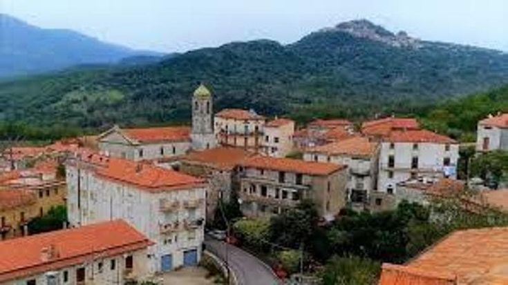 La vacanza al mare costa troppo? A Celle di Bulgheria offre il Comune