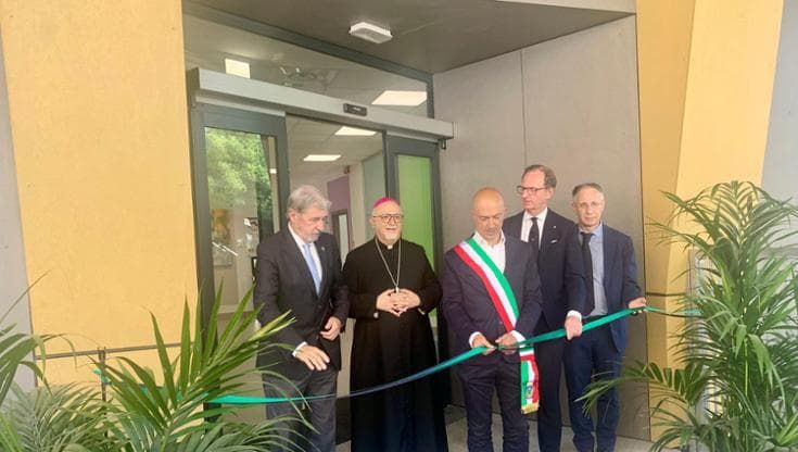 Taglio del nastro per il Punto unico di accesso, il primo passo per la Casa di comunità a Chiavari