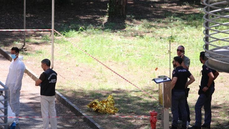 Camaiore, uccide la moglie ricoverata e si suicida