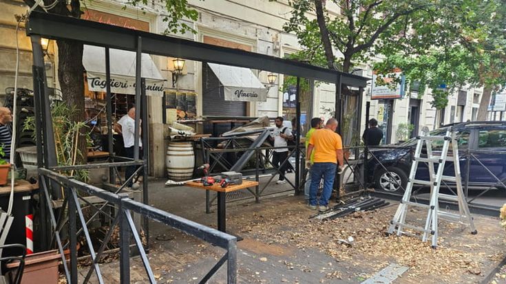 Prati, dehors fuorilegge: il municipio libera via Fabio Massimo e tornano 25 posti auto