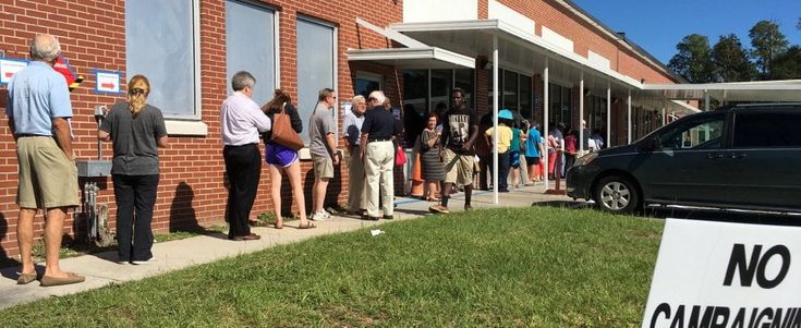 Georgia, in fila per il voto anticipato nello Stato conteso