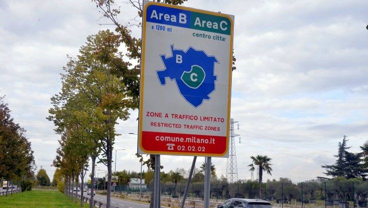 Da mercoledì 9 giugno torna Area B a Milano: Area C riallarga la fascia oraria e si pagano di nuovo le strisce blu