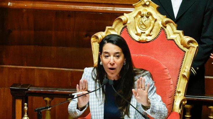 Senato, Floridia denuncia lo stallo su riforma Rai e Ronzulli la silenzia: “Violenza istituzionale”