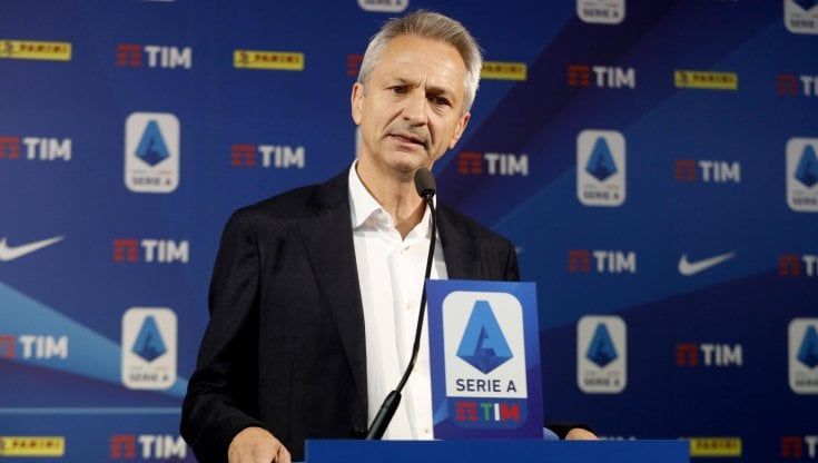 Lega serie A, sette club accusano Dal Pino: "Responsabile ritardi assegnazione diritti tv"