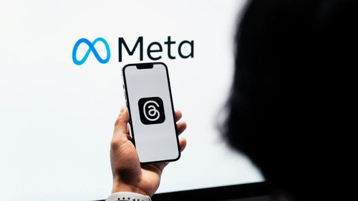 Class action contro Meta e Tik Tok, la relazione psichiatrica: “Social pensati come slot machine”