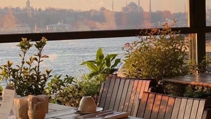La meraviglia di Istanbul, capitale di due mondi 