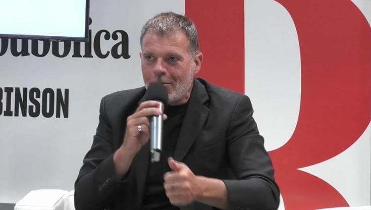 Arena Repubblica Robinson: “Viaggio intorno a Trump” con Stefano Massini