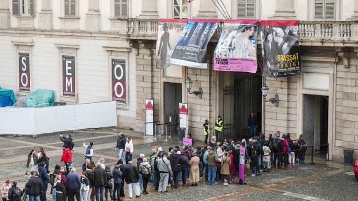 Palazzo Reale si affida allo sponsor: Dolce&Gabbana paga la nuova biglietteria, in cambio 12 serate per eventi e sfilate