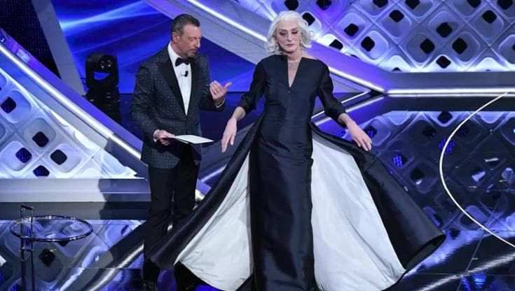 Sanremo 2022, social scatenati per Drusilla Foer: "Merita la conduzione del Festival"