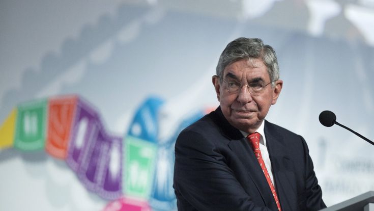 Le quattro donne contro il Nobel. “Così Arias abusò di noi"