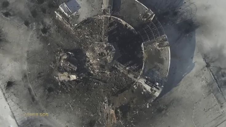 Donetsk, combattimenti all'aeroporto: la distruzione vista dall'alto