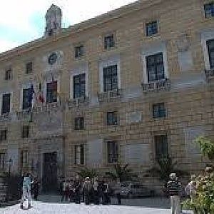 Palermo, i Cinquestelle: "Al Comune nessun accordo"