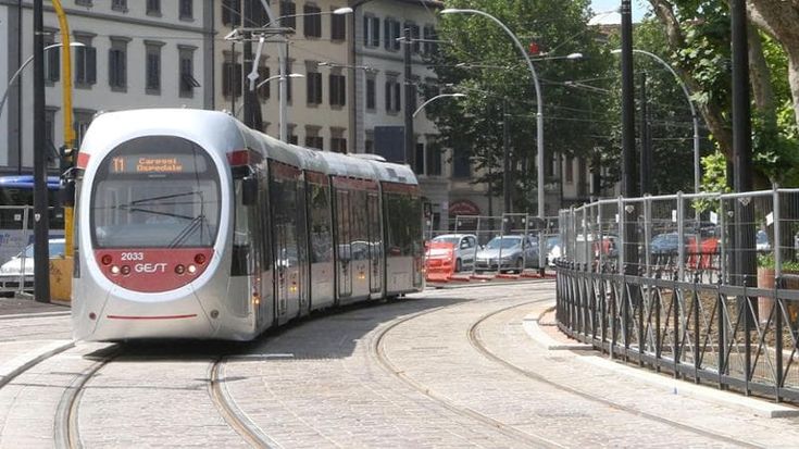 Sui binari 4 linee di tramvia