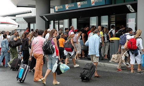 Le tribù delle vacanze: Ferie d'agosto non è (solo) un film