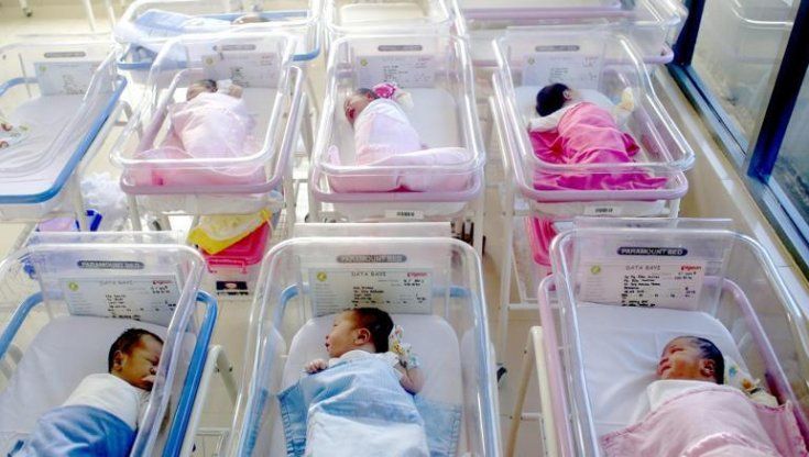Caos Punti nascita, la Sin: "Sono troppi e piccoli. Vanno riorganizzati"