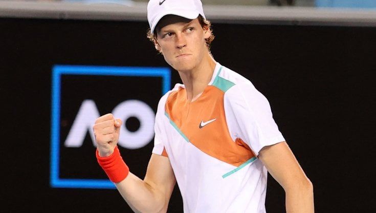 Tennis, Sinner al terzo turno degli Australian Open, Johnson battuto in tre set. Fuori Dimitrov