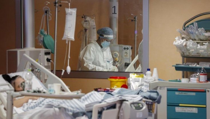 Covid-19, in Sicilia settimana nera: 47mila nuovi casi, due milioni di persone non si vaccinano