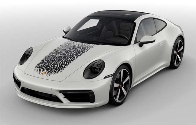 Porsche 911 con l'impronta digitale