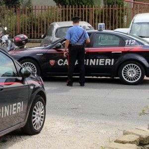 Mentana, dopo l'ennesima lite colpisce lo zio con una pala e lo uccide