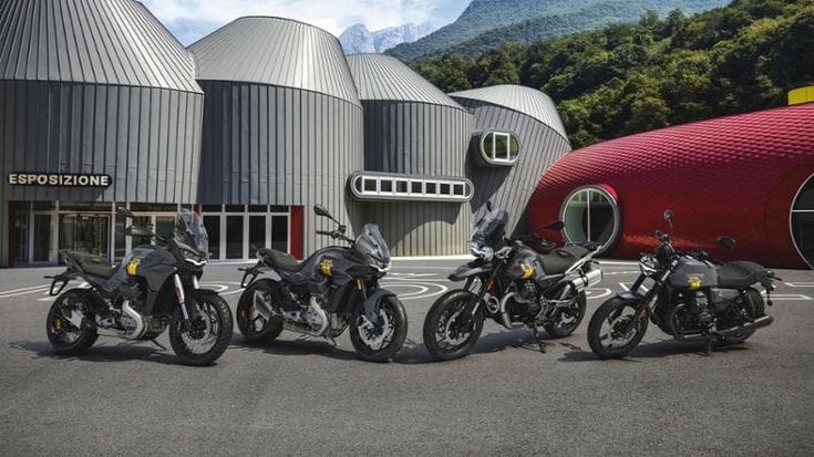 Moto Guzzi festeggia 105 anni davanti a 60.000 appassionati e si regala l’impianto del futuro