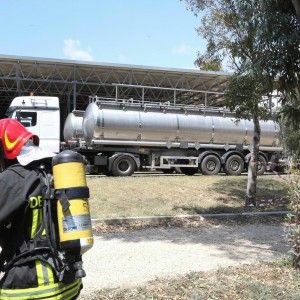 Operai morti a Aprilia, sequestrato lo stabilimento: "Nell'impianto sostanze letali"