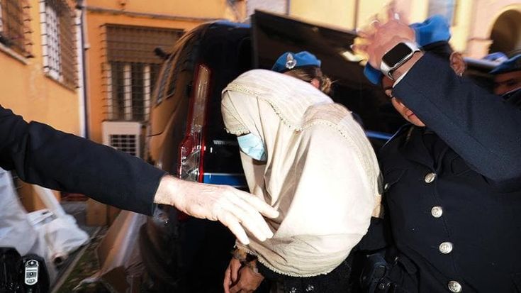 Saman, la madre: “Non l’ho uccisa io”. I famigliari si accusano a vicenda