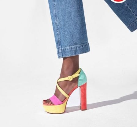 Saldi: 10 sandali con plateau