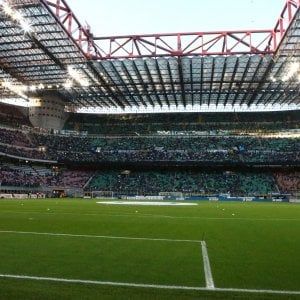 Relazione su cori razzisti in ritardo, l'Inter si salva