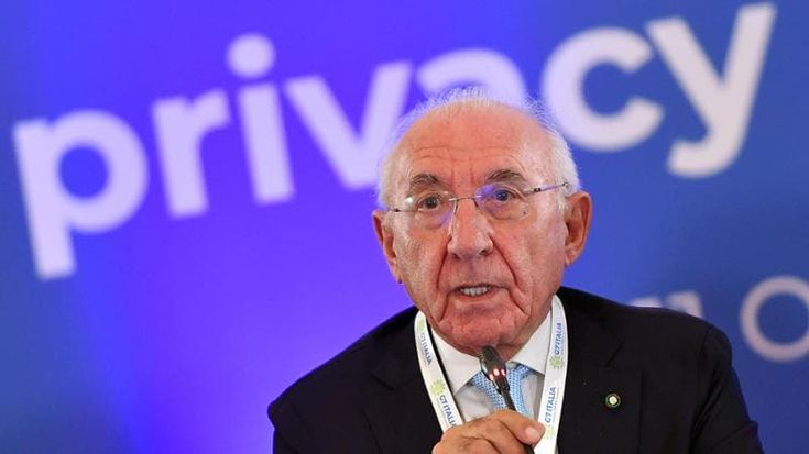 La trincea del garante della Privacy: “Non ci dimettiamo, politici non credibili”