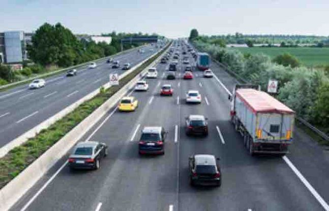 Camionisti e automobilisti, chi ha ragione?