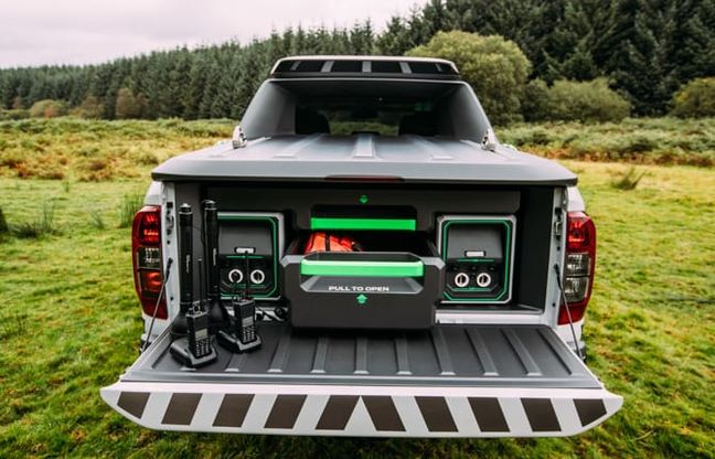 Navara EnGuard Concept, il pick up con il drone