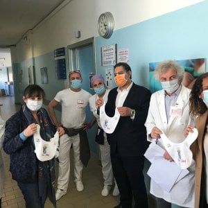 Coronavirus, interrogazione su visita al Gaslini di Toti, Viale e Cavo