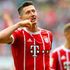 Germania, doppietta di Lewandowski: il Bayern passa a Brema. Ma Dortmund risponde