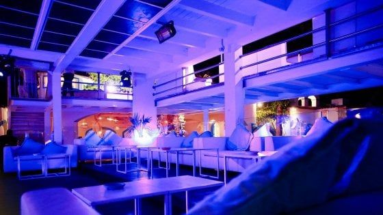 Milano, questore chiude la discoteca Fellini: buttafuori e clienti violenti