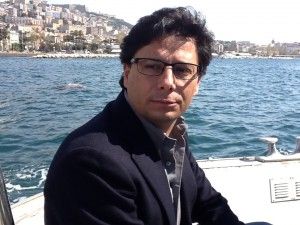 In un giorno di sole e di vento<br />le due Lune inseguono Oracle