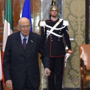 Monito di Napolitano: "Antipolitica patologia eversiva ma politica deve recuperare moralit&agrave;"