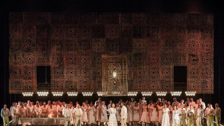 Carmen, fragilità e sensualità in scena al San Carlo di Napoli