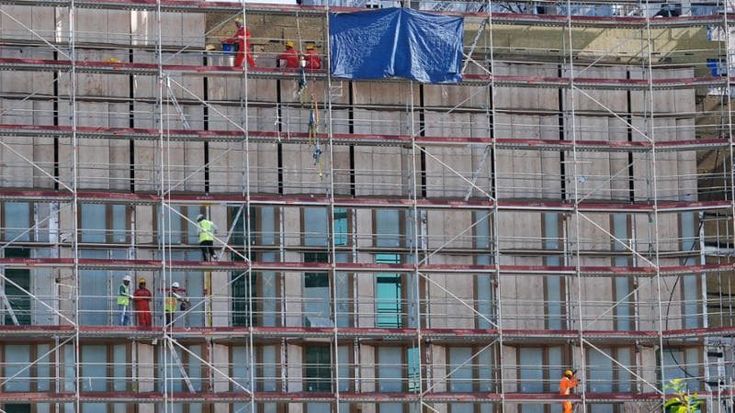 Caldo e lavori all’aperto: lo stop dalle 12,30 alle 16 per gli operai dei cantieri (ma non solo)