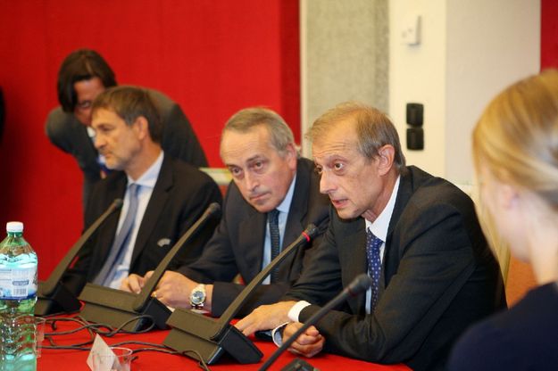 Azzurri e "vecchie glorie" con Fassino