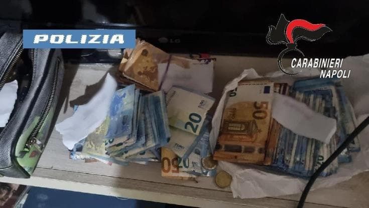 Bancomat scassinati con l’esplosivo, cinque arresti. Nella banda campani e pugliesi