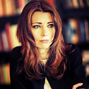 Elif Shafak: "Turchia sempre più conservatrice, democrazia malamente ferita"