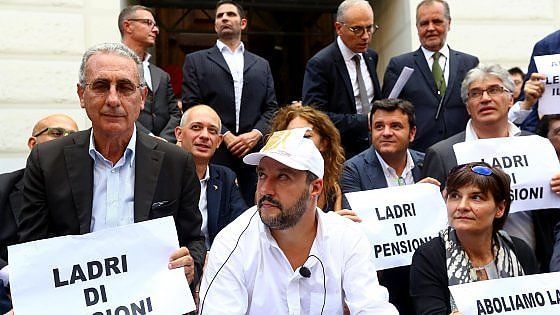 Esodati, Lega occupa Mef e banchi del governo. Salvini: "Fornero legge infame"