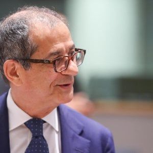 Debito pubblico ancora in salita: a maggio record a 2.327 miliardi