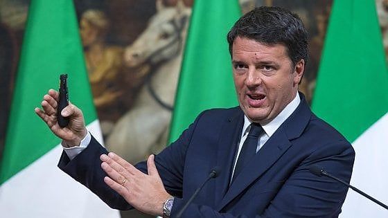 Renzi: "Rilievi Ue sulla legge di Bilancio? Ci diano una mano sull'immigrazione" 