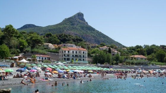 Maratea, divieto di balneazione a Fiumicello