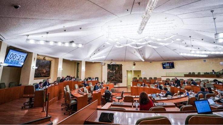Riforma elettorale da 8,5 milioni di euro: il Consiglio regionale si regala altre poltrone