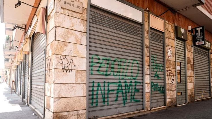 Abusi al minimarket su una tredicenne: “La verità in 56 secondi”