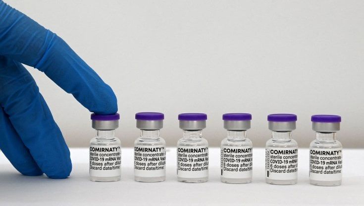 Morto a 71 anni dopo il vaccino Pfizer, l'autopsia esclude collegamenti