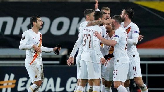 Europa League, Gent-Roma 1-1: Kluivert replica a David e lancia i giallorossi agli ottavi